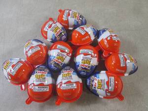 (B-2) 12 Kinder Harry Potter Treat ...