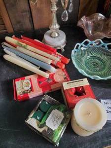lot 41 image: Great Lot of Unused Candles and other Dcor Pieces   Beautiful Green Frosted Bowl