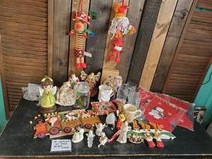lot 25 image: Misc Lot of Vintage and Newer Christmas Items Beautiful Vintage Ceramic Angle