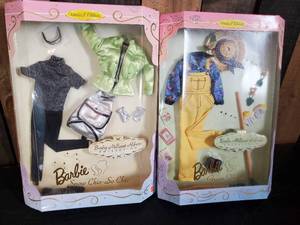 lot 47 image: Never opened Vintage Barbie Clothes Snow Chic-So Chic and Green Thumb