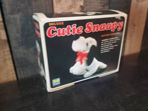 lot 131 image: Cutie Snappy vintage dog Toy
