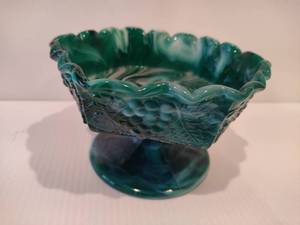 lot 73 image: Imperial Glass White Slag Marbled Pedestal Candy Dish