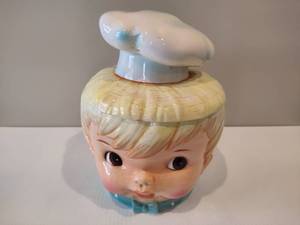 lot 37 image: Vintage LEFTON Baker Boy Cookie Jar