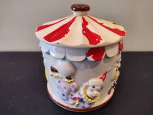 lot 92 image: Vintage NAPCO Hand Painted Circus Pattern Cookie Jar