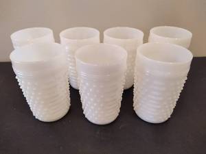 lot 94 image: Anchor Hocking Hobnail White Milk Glasses