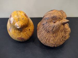 lot 62 image: Bird Decor