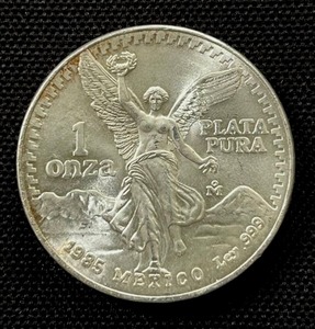 lot 6 image: 1985-M Mexican Silver Dollar (1 oz.) - VFF