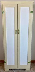 lot 23 image: Kitchen Pantry Cabinet with 4 Wood Shelves plus Bottom Shelf