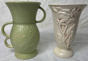 lot 59 image: Vintage Red Wing Pottery Vases Art Deco #1167 and Magnolia #1216