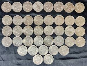 lot 99 image: Collection of Eisenhower Dollars includes 8- 1971, 29 -1972 and 2 - 1974