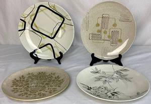 lot 45 image: Red Wing Pottery Plate - Damask 243 10, Midnight Rose 164 10, Smart Set 11 and Crazy Rhythm