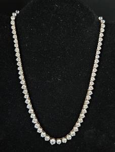 lot 11 image: 32 Ct Total Weight Graduated CZ Round Necklace with 14K Clasp and Links