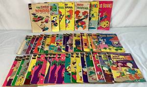 lot 64 image: Collection of Whitman Comics - Chip N Dale, Bugs Bunny, Woody Woodpecker, Scamp, The Road Runner and more