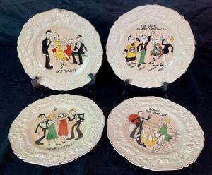 Set of 4 Moriyama Mori-Machi Hand Painted Art Deco Plates from Japan