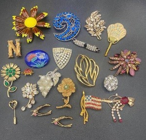 Vintage Brooch & Pin Collection