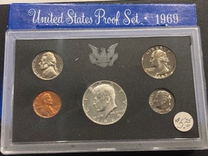lot 33 image: 1969-S Proof Set