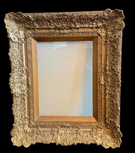 lot 200 image: Vintage Ornate Gilded Frame