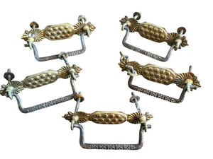 lot 171 image: Set of Five Vintage Metal Drawer Pulls