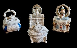 lot 163 image: Four Antique Fairing Boxes including Two Antique Conta and Boehme Antique Fairing Boxes