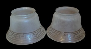 lot 283 image: Gorgeous Vintage Glass Lamp Shades
