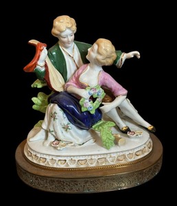 lot 287 image: Romantic Victorian Figurine