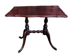 lot 509 image: Vintage Accent Table