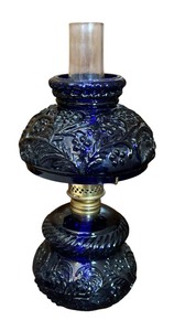 lot 530 image: Beautiful Petite Blue Glass Oil Lamp