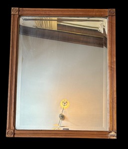 lot 532 image: Vintage Wall Mirror
