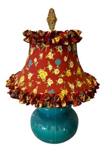 lot 580 image: Vibrant Table Lamp