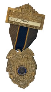 lot 209 image: Vintage 1941 American Legion 23rd National Convention Medal