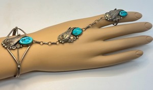 lot 30 image: Vintage Native American Slave Turquoise Sterling Silver Bracelet Ring