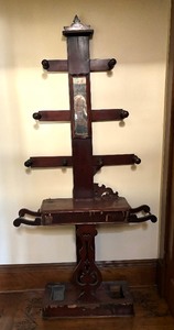 lot 15A image: Vintage Hall Tree