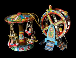 lot 609 image: Vintage Replica Tin Toys