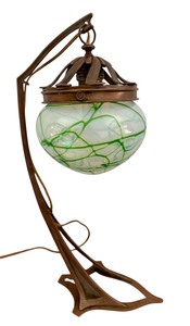lot 31 image: Vintage Art Deco Table Lamp