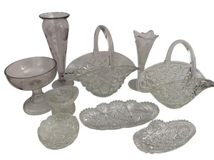 lot 216 image: Assorted Vintage Glassware including Vintage Glass Baskets and Vases
