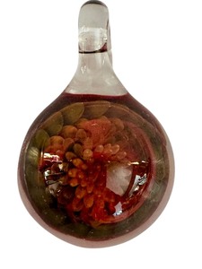 lot 459 image: Beautiful Art Glass Jewelry Pendant