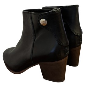lot 429A image: Coach Waldorf Bootie Size 7
