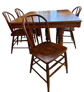 lot 550 image: Vintage Wood Dining Room Table with Four Chairs