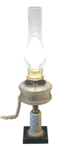 lot 544 image: Vintage Electric  Victorian Style Hurricane Lamp