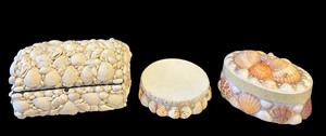 lot 381 image: Three Beautiful Handcrafted Seashell Encrusted Trinket  Jewelry Boxes