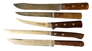 lot 388 image: Variety of Vintage Knives