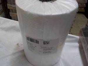 lot 42 image: Roll of 600 ct Clear 14 x 9.25 x 23...