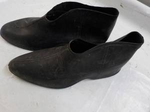 lot 92 image: Tingley size L Boot Rubbers...