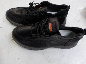 lot 95 image: Leather Work Shoes size 44...
