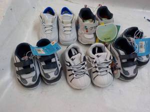 lot 113 image: 5 pair Childrens Shoes and Boots...