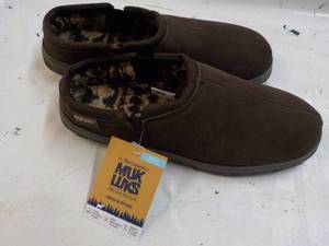 lot 116 image: Muk Luks mens size 12 Chocolate Sl...
