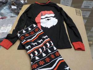 lot 136 image: Size 4 t - 2 pc Outfit...
