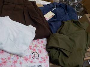 lot 137 image: New Clothing from Amazon- various s...