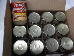 lot 251 image: 12 ct Heinz 12 oz Jars Roasted Turk...