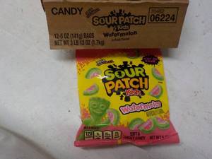 lot 281 image: 12 ct 5 oz Bags Sour Patch Kids Wat...